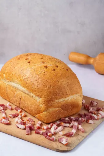 Pain Millenaire Carre aux Lardons 